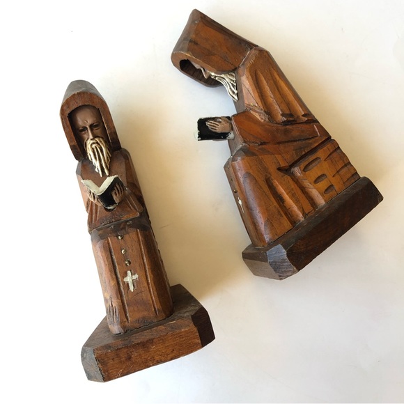 Set of Two Monk Bookends Religious Figural Folk Art - Picture 9 of 9